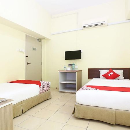 Super Oyo 89651 Harmoni Hotel Кота Бару Екстериор снимка