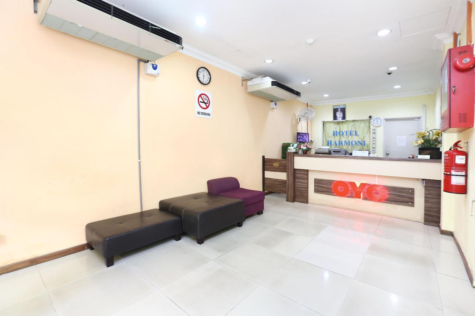 Super Oyo 89651 Harmoni Hotel Кота Бару Екстериор снимка