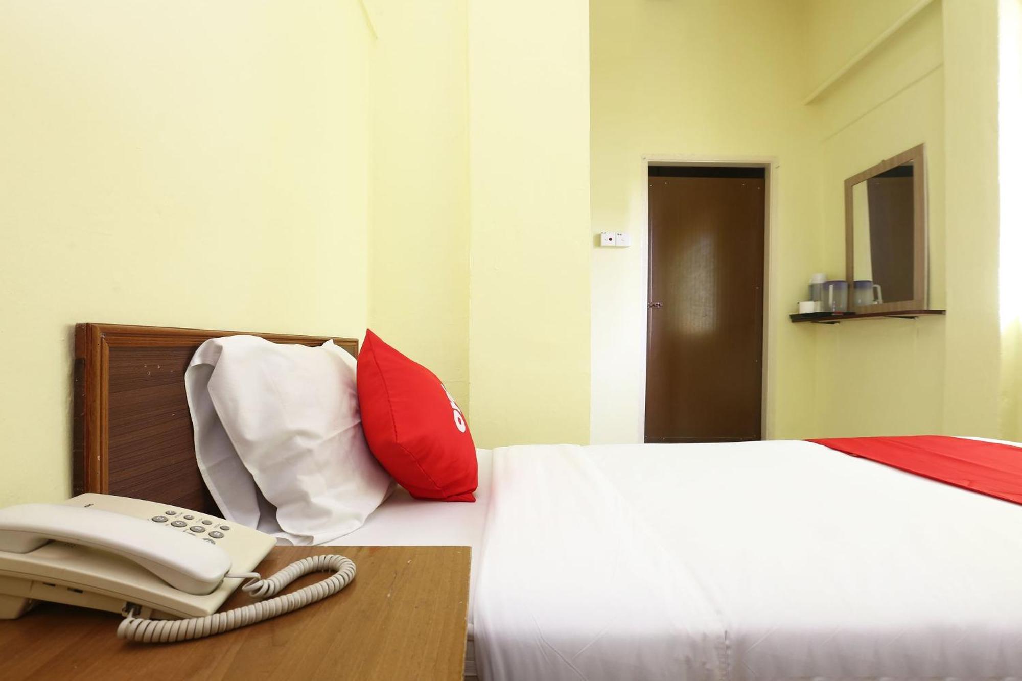 Super Oyo 89651 Harmoni Hotel Кота Бару Екстериор снимка