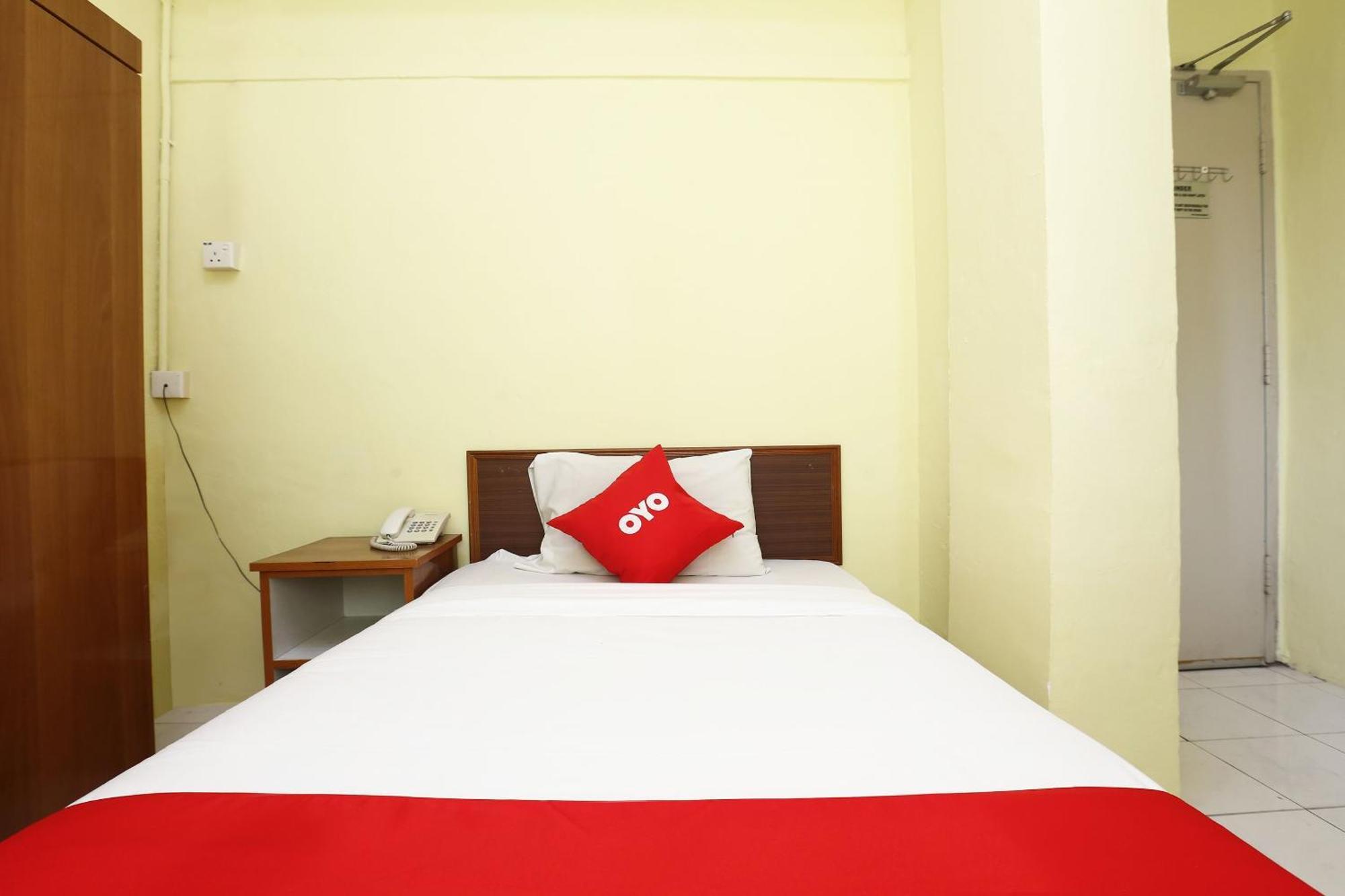 Super Oyo 89651 Harmoni Hotel Кота Бару Екстериор снимка