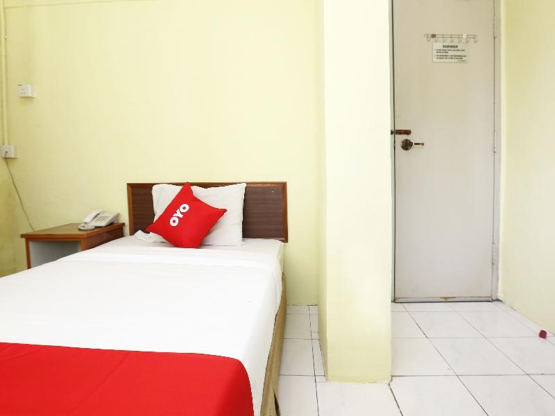 Super Oyo 89651 Harmoni Hotel Кота Бару Екстериор снимка
